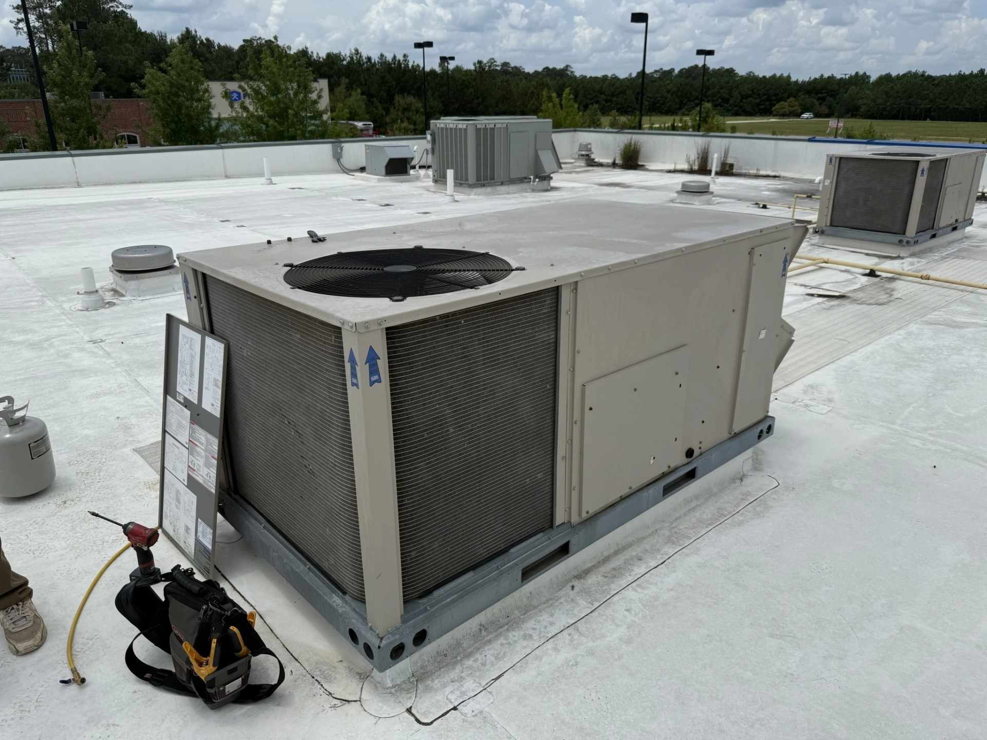 Commercial rooftop HVAC service in Hammond, LA